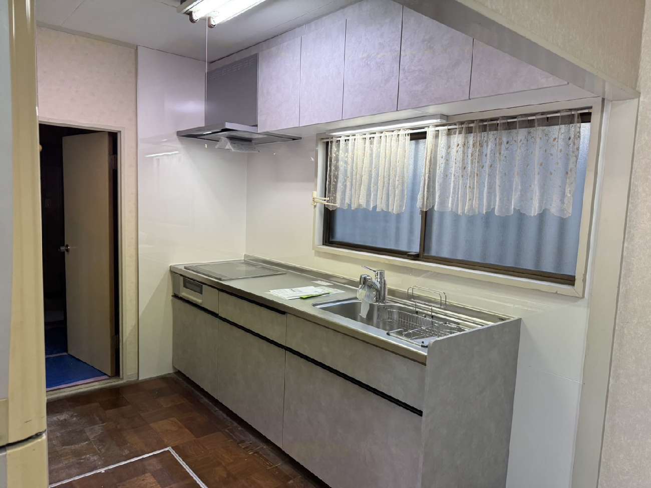 キッチンリフォーム工事 | 藤沢市周辺エリアのリフォーム（キッチン、浴槽、トイレ、外壁塗装等）｜ 株式会社内藤商事