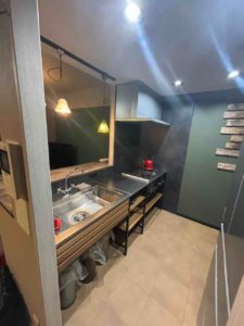 毎日料理が楽しくなるお洒落なフレームキッチン | 藤沢市周辺エリアのリフォーム（キッチン、浴槽、トイレ、外壁塗装等）｜ 株式会社内藤商事