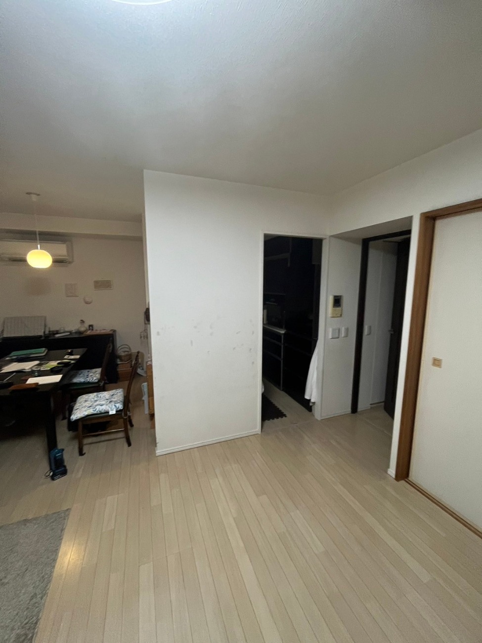 家族の団欒が楽しめる開放的なキッチン　 | 藤沢市周辺エリアのリフォーム（キッチン、浴槽、トイレ、外壁塗装等）｜ 株式会社内藤商事